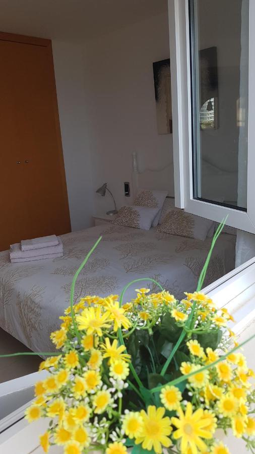 Vistas Al Mar 2 Apartment Оропеса дел Мар Екстериор снимка